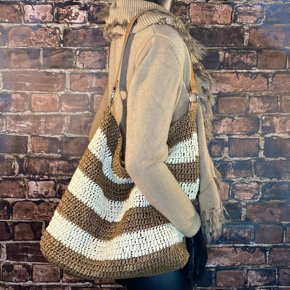 Unbranded Handbags - 🎄Brown & Cream Straw Shoulder Tote - Lightweight Handbag